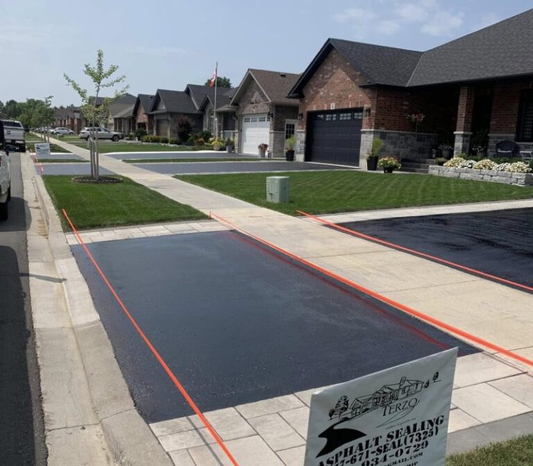 What Is the Best Time of Year for Driveway Sealing in Oshawa? 