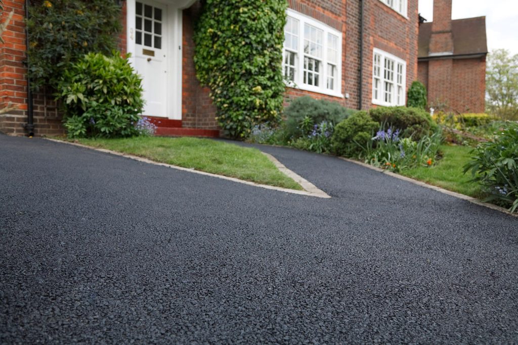 asphalt driveway installation Oshawa